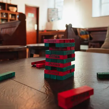 柯比斯蒂芬旅馆 *